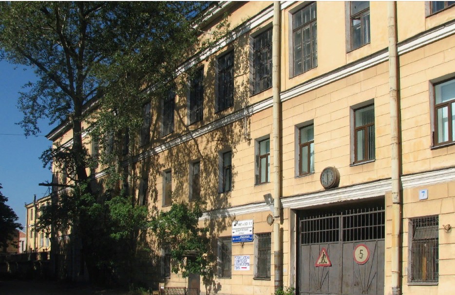 фасад дома, здание по адресу г Санкт-Петербург, ул Бобруйская, д 7
